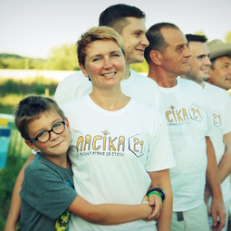 01_Pasika21_Ukrainian_Honey_Team_5.JPG