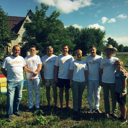 00_Pasika21_Ukrainian_Honey_Team_7.jpg